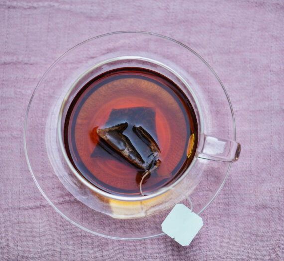 Bevi il tuo tè lentamente e con riverenza